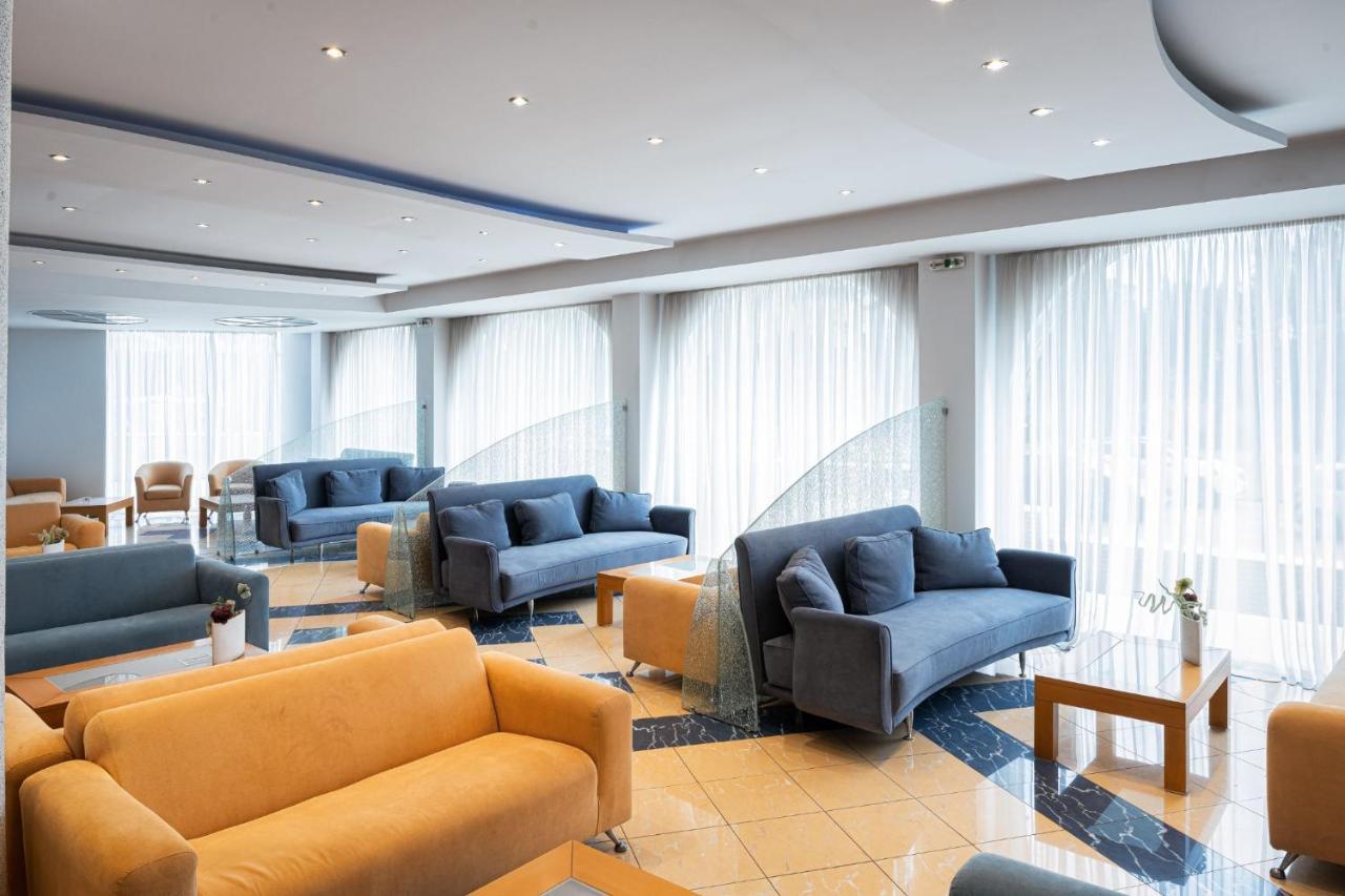 Kreoli Suites Glyfada Athén Kültér fotó